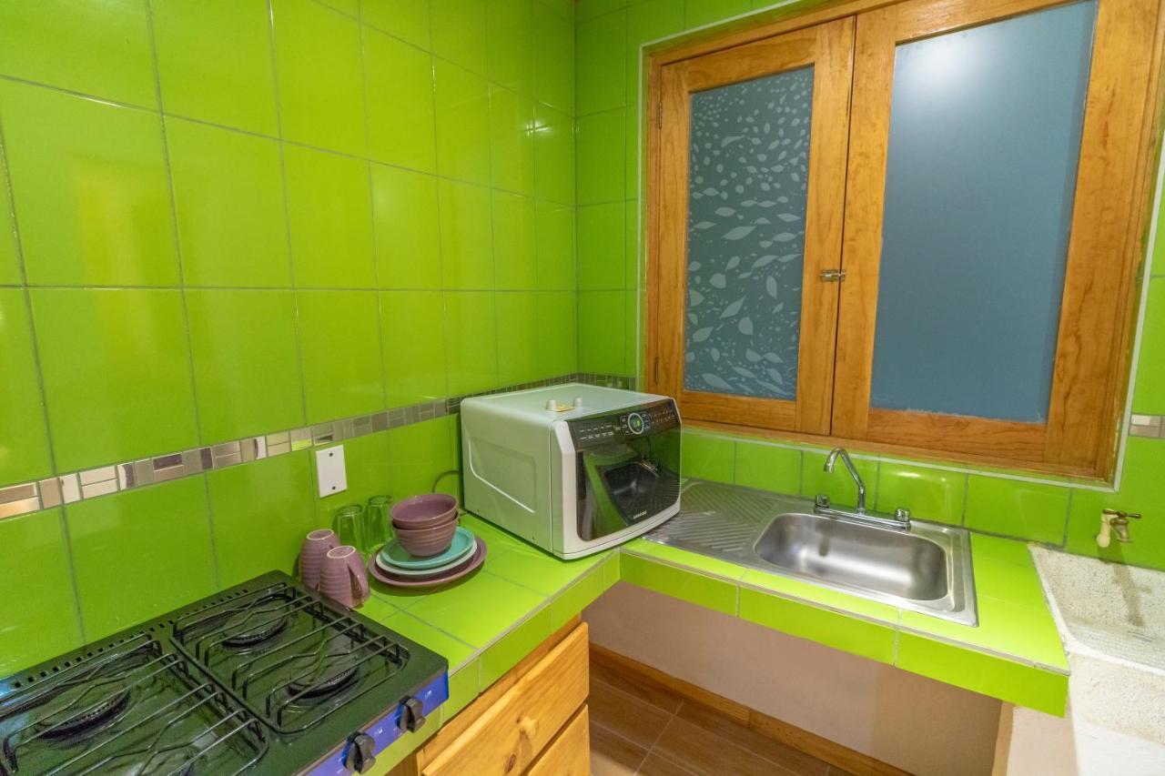 צ'ולולה Pascual Inn Suites מראה חיצוני תמונה