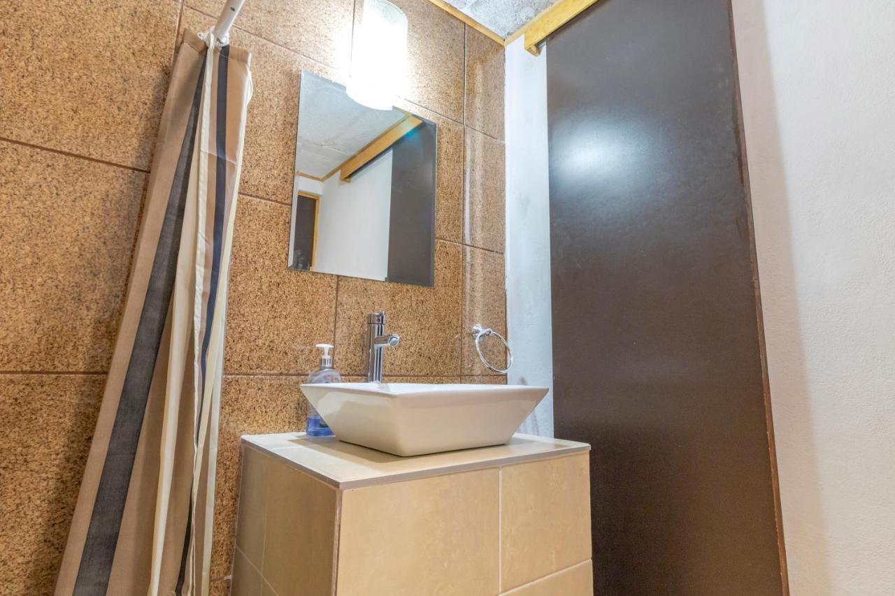 צ'ולולה Pascual Inn Suites מראה חיצוני תמונה