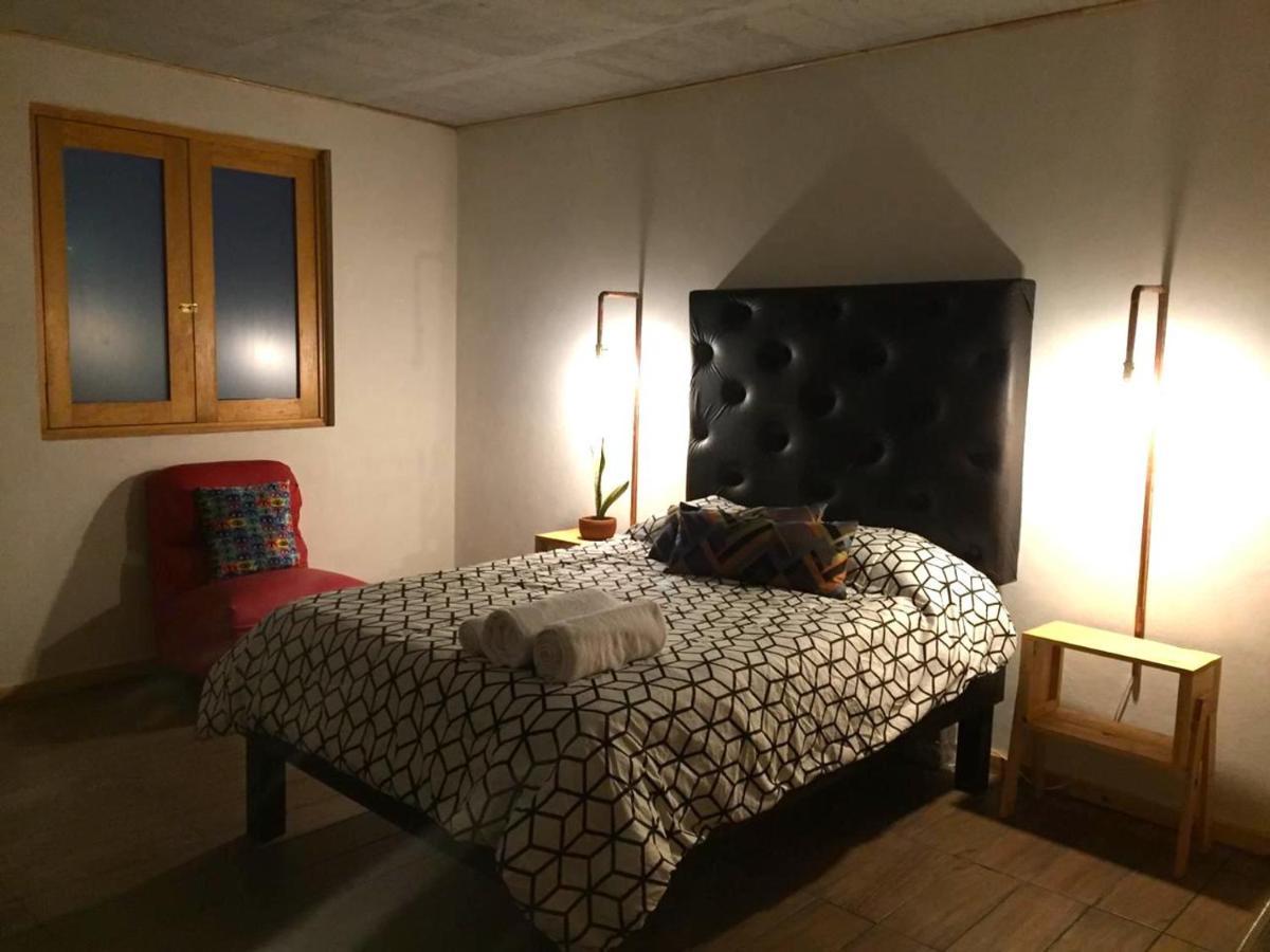 צ'ולולה Pascual Inn Suites מראה חיצוני תמונה
