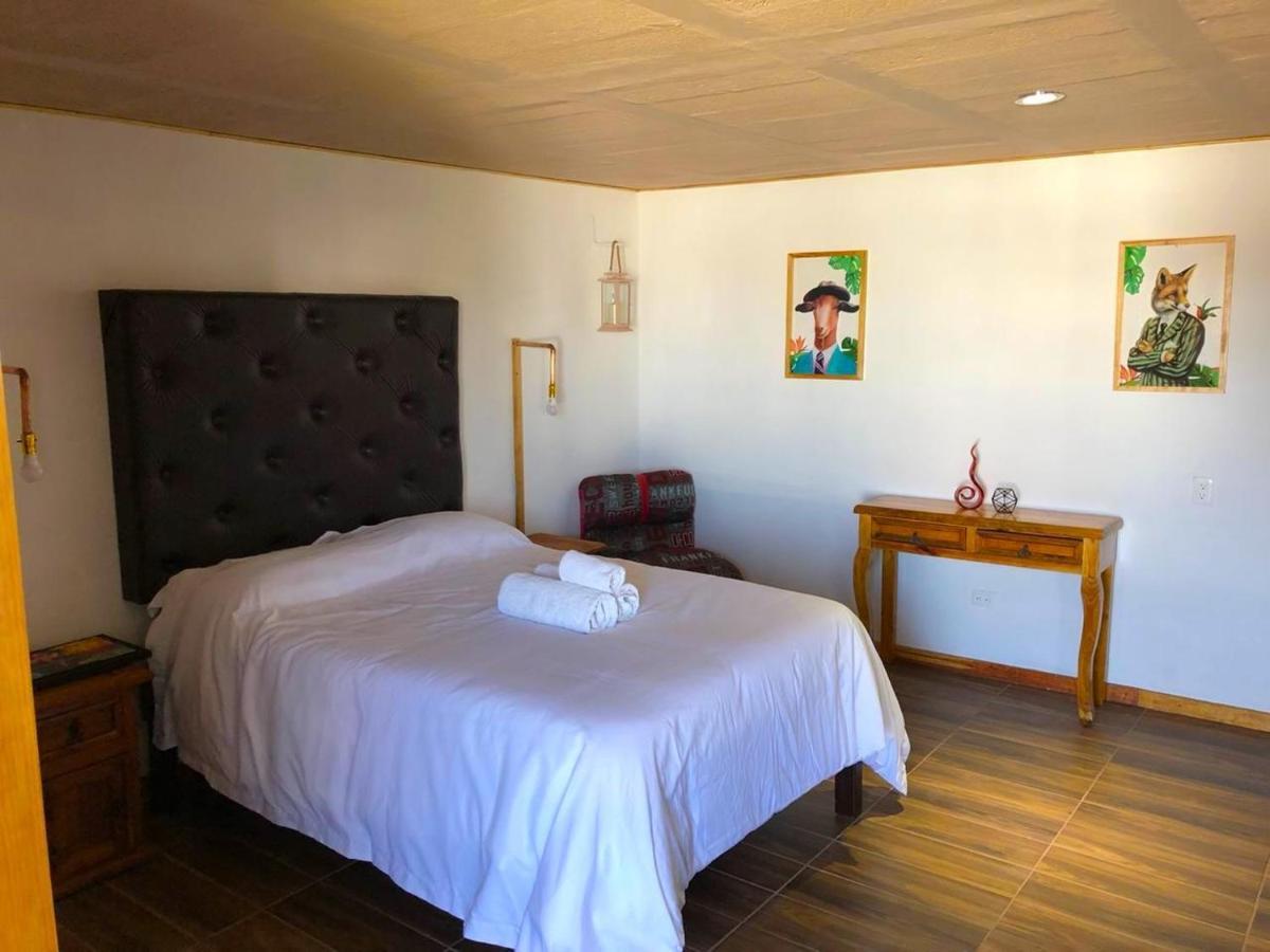צ'ולולה Pascual Inn Suites מראה חיצוני תמונה