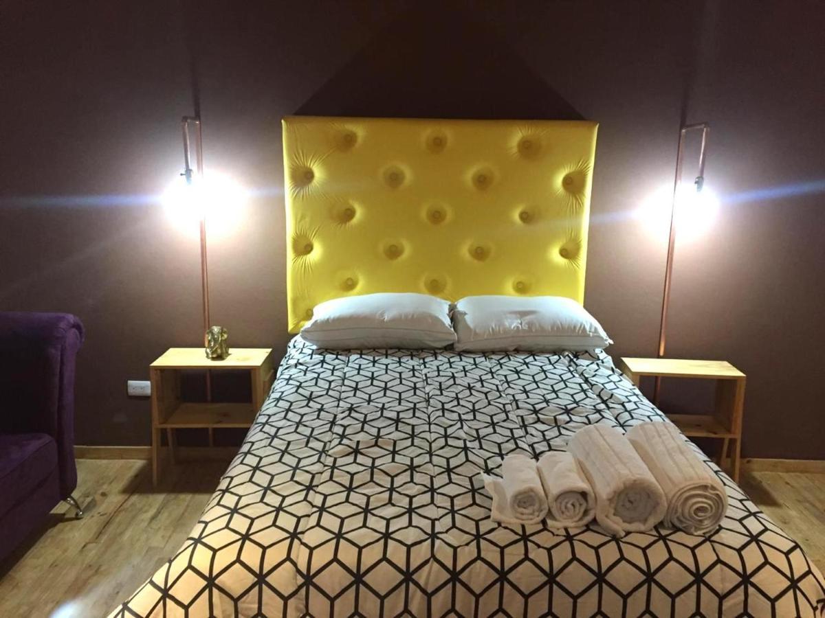 צ'ולולה Pascual Inn Suites מראה חיצוני תמונה
